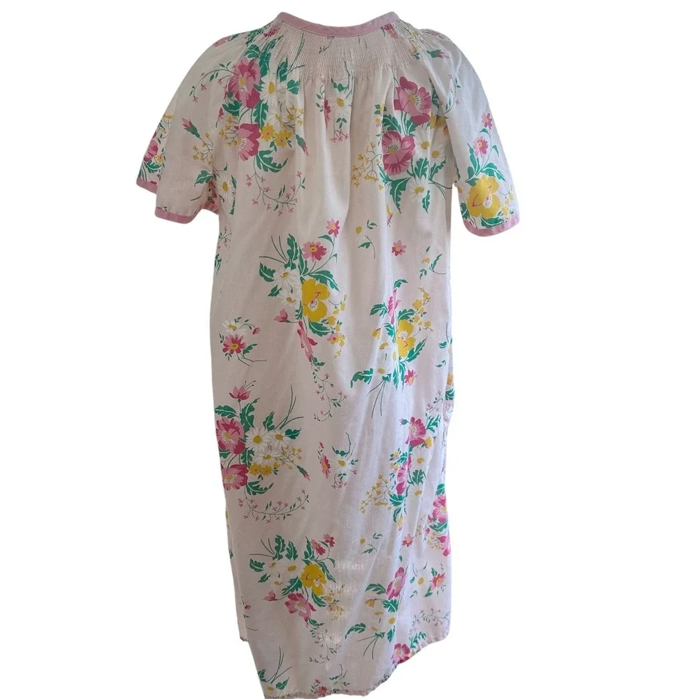 JCPenney Vintage Floral House Dress Women S Pink Snap Front Smocked Robe 1051‎